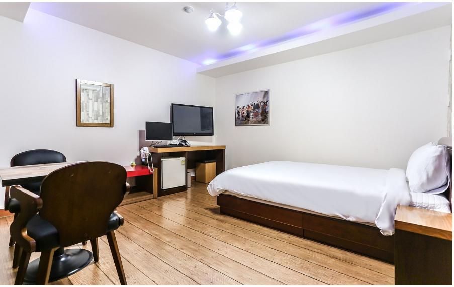 Crystal Motel Gangneung Extérieur photo